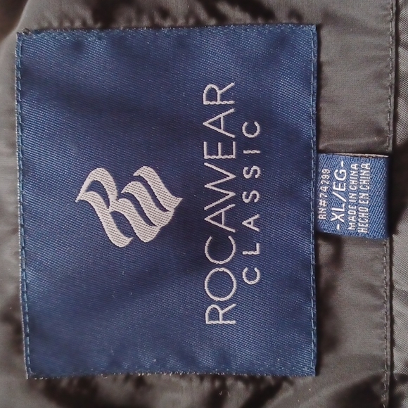 ♠BLACK ROCAWEAR LOGO BOMBER JACKET - Picture 13 of 14